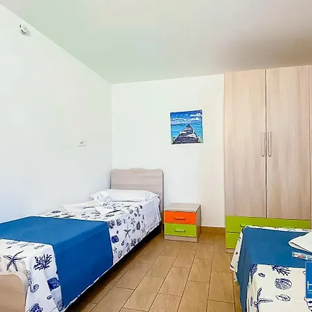 * *la Casa Sul Mare* 스타레티
