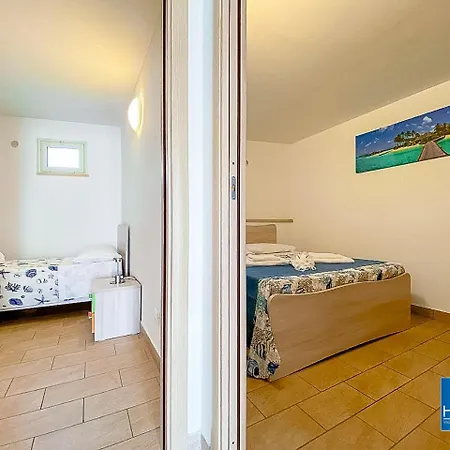 * *la Casa Sul Mare* Villa *